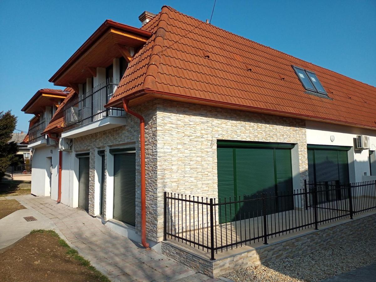 Szellorozsa Apartman Fonyód المظهر الخارجي الصورة